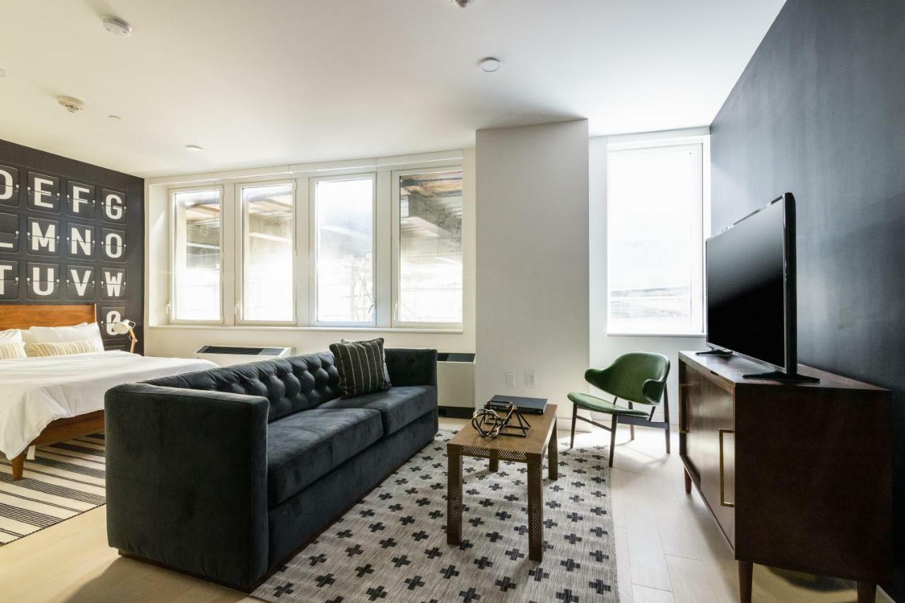 Sonder - Stock Exchange New York Room photo